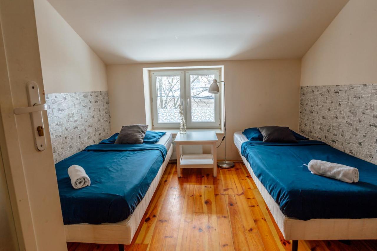 T&T Hostel & Apartments Красков Екстериор снимка