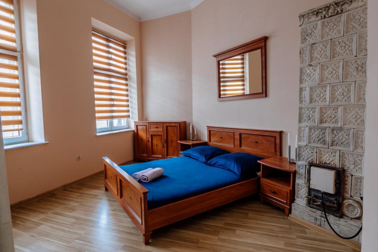 T&T Hostel & Apartments Красков Екстериор снимка