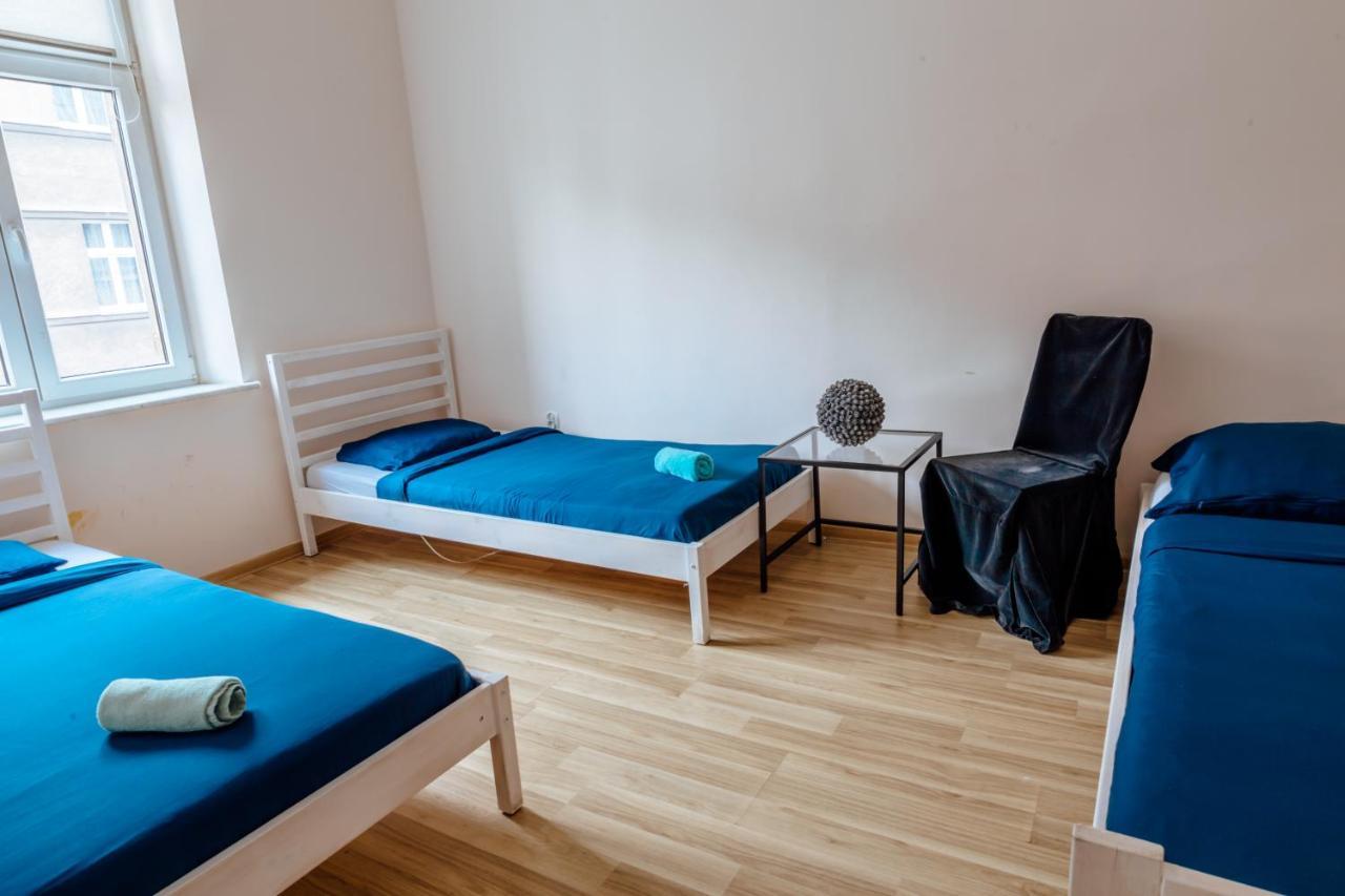 T&T Hostel & Apartments Красков Екстериор снимка