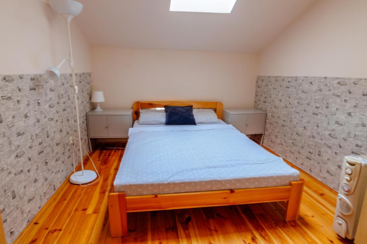 T&T Hostel & Apartments Красков Екстериор снимка