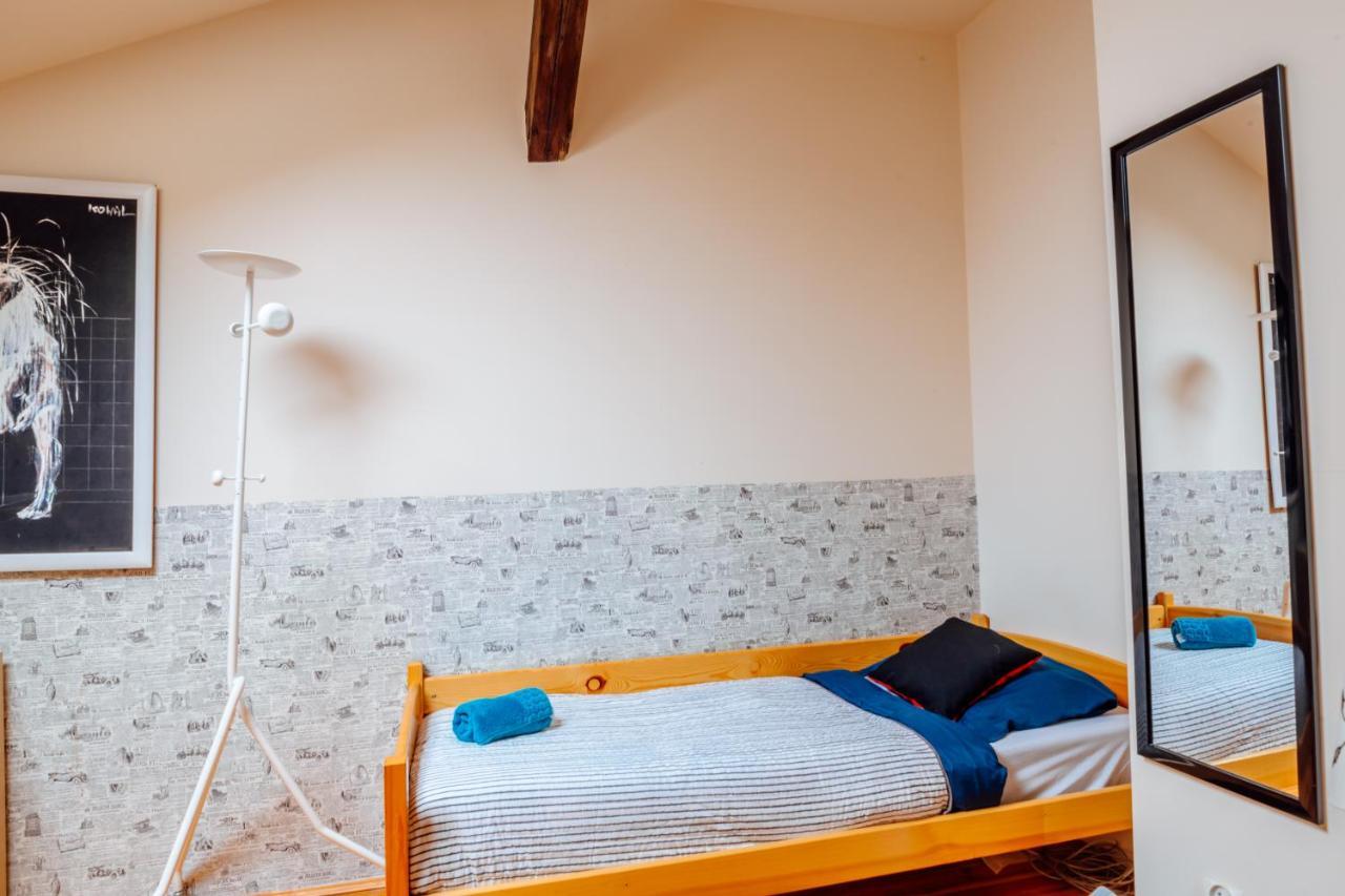 T&T Hostel & Apartments Красков Екстериор снимка