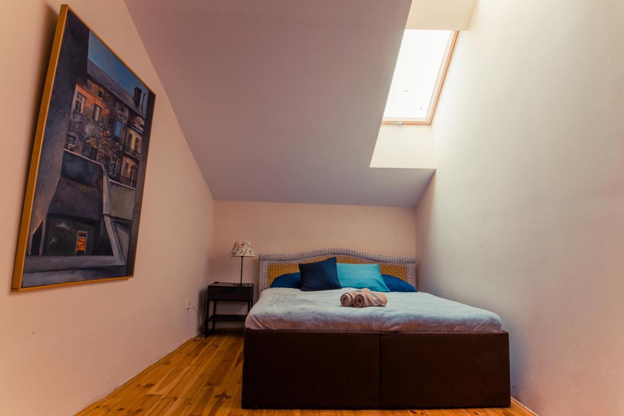 T&T Hostel & Apartments Красков Екстериор снимка