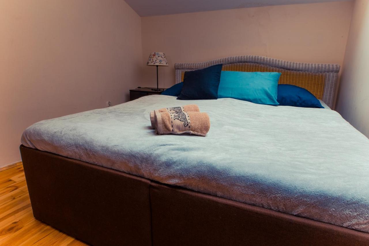 T&T Hostel & Apartments Красков Екстериор снимка
