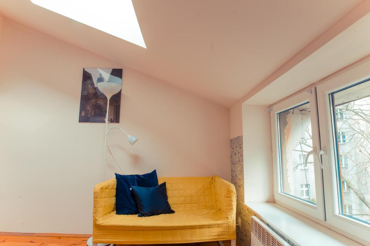 T&T Hostel & Apartments Красков Екстериор снимка