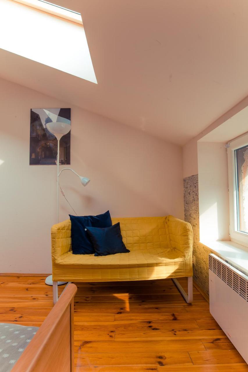 T&T Hostel & Apartments Красков Екстериор снимка